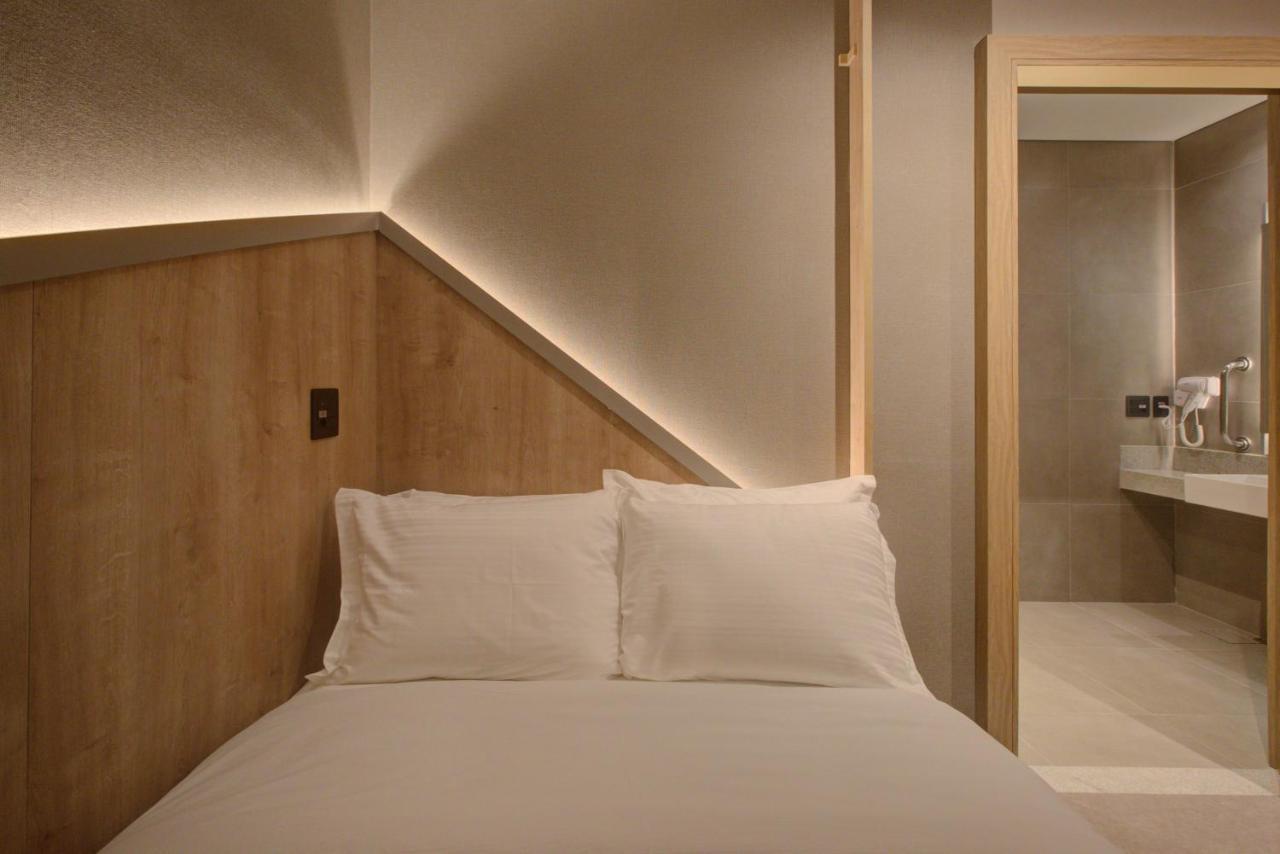 Fast Sleep Suites By Slaviero Hoteis - Hotel Dentro Do Aeroporto De Guarulhos - Terminal 2 - Desembarque Oeste Εξωτερικό φωτογραφία